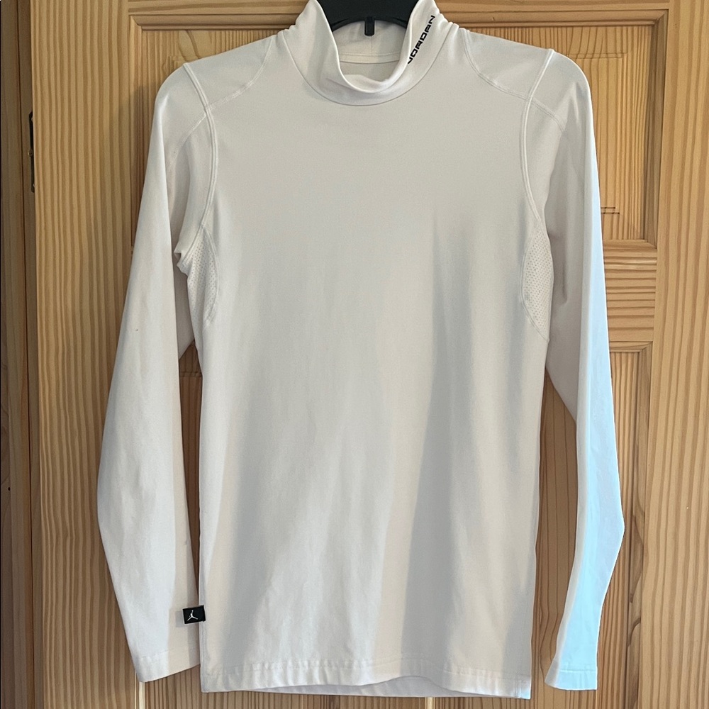 Jordan White‎ Compression Dri Fit Turtle Neck Size Medium